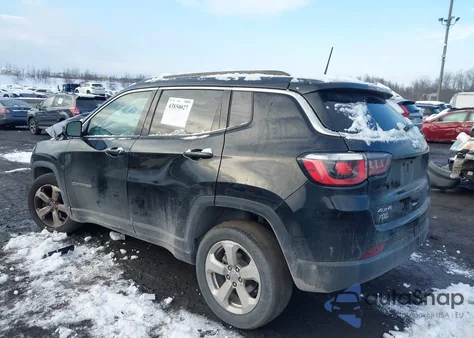 2018 Jeep Compass Latitude 4X4 from USA, damaged, VIN 3C4NJDBBXJT223417